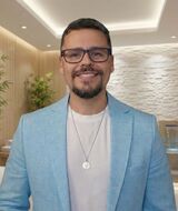 Book an Appointment with David Ensuncho, at Toronto Clinic