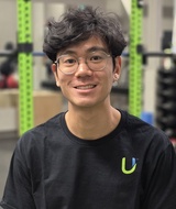 Book an Appointment with Cameron Li at Umana Health Etobicoke