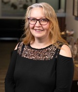 Book an Appointment with Wendy Davies at Onyx Counselling & Psychology - Sherwood Park Office
