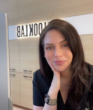 Book an Appointment with Michelle Greenberg for Skin Analysis