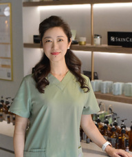 Book an Appointment with Miss Weihua(Wendy) Peng for Facial Treatment