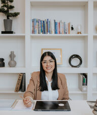 Book an Appointment with Ivania Redpath for Counselling