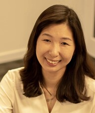 Book an Appointment with Yoonjin Park for Art Therapy