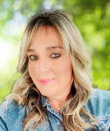 Book an Appointment with Klee Moyer at Kneaded Bodywork Wellness