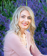 Book an Appointment with Yanina Maggiorino at Yanina Maggiorino Counselling