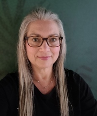 Book an Appointment with Lisa Der for Electrolysis Level 8